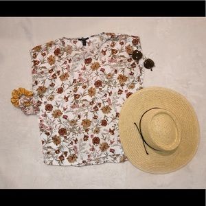 Floral short sleeve blouse 🌷